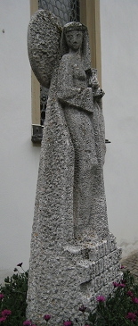Statue Hildegard von Bingen